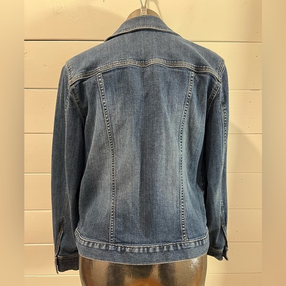 💙 EDDIE BAUER – Classic Denim Jacket – Size M - Picture 3 of 6